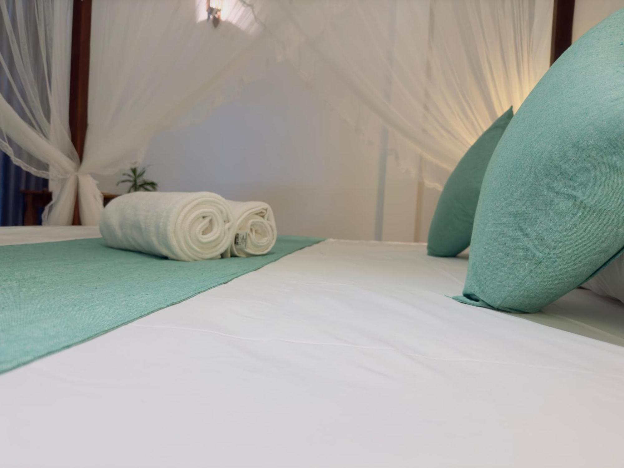 New Ocean Breeze Madiha Hotel Matara Luaran gambar