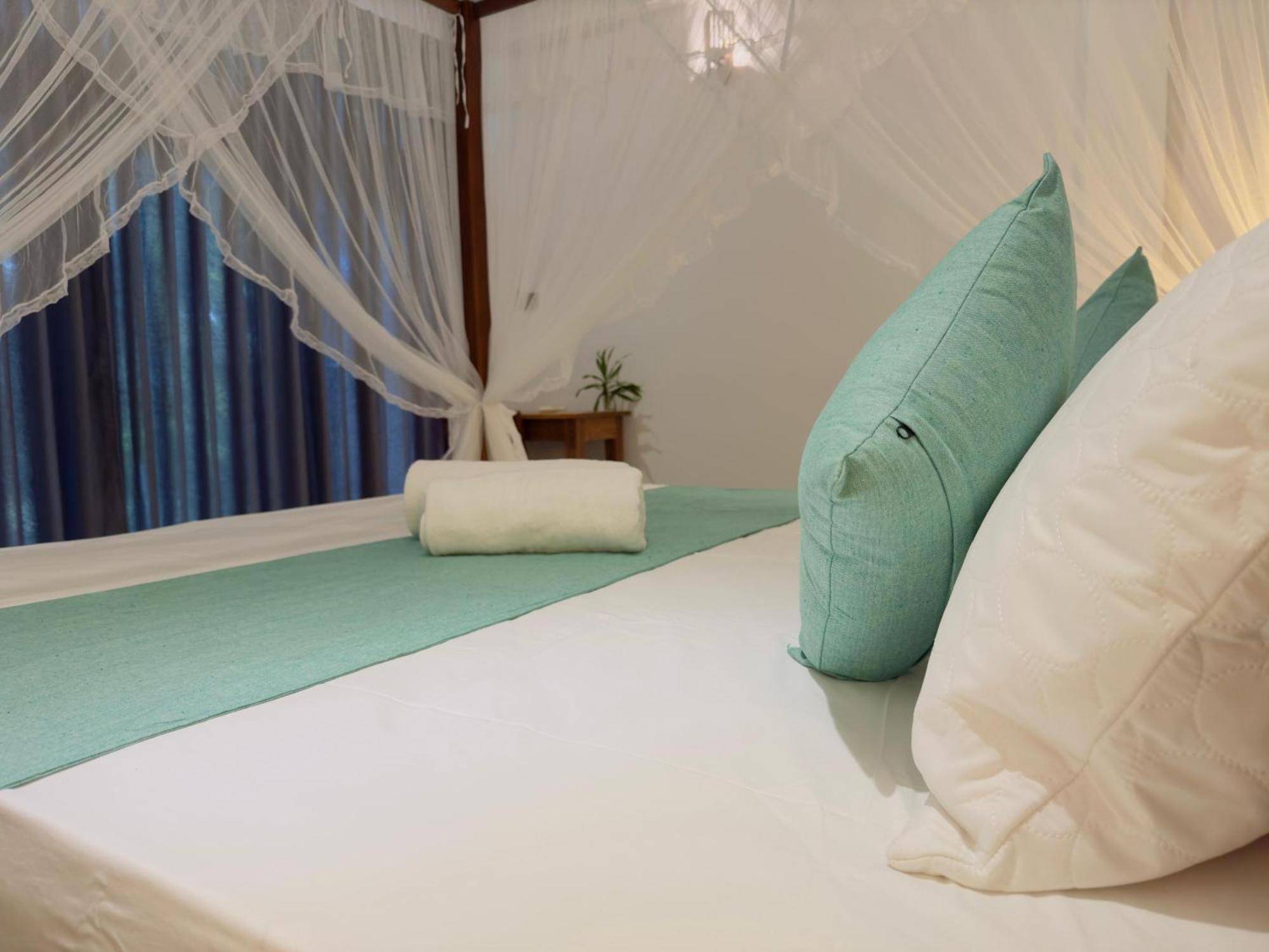 New Ocean Breeze Madiha Hotel Matara Luaran gambar