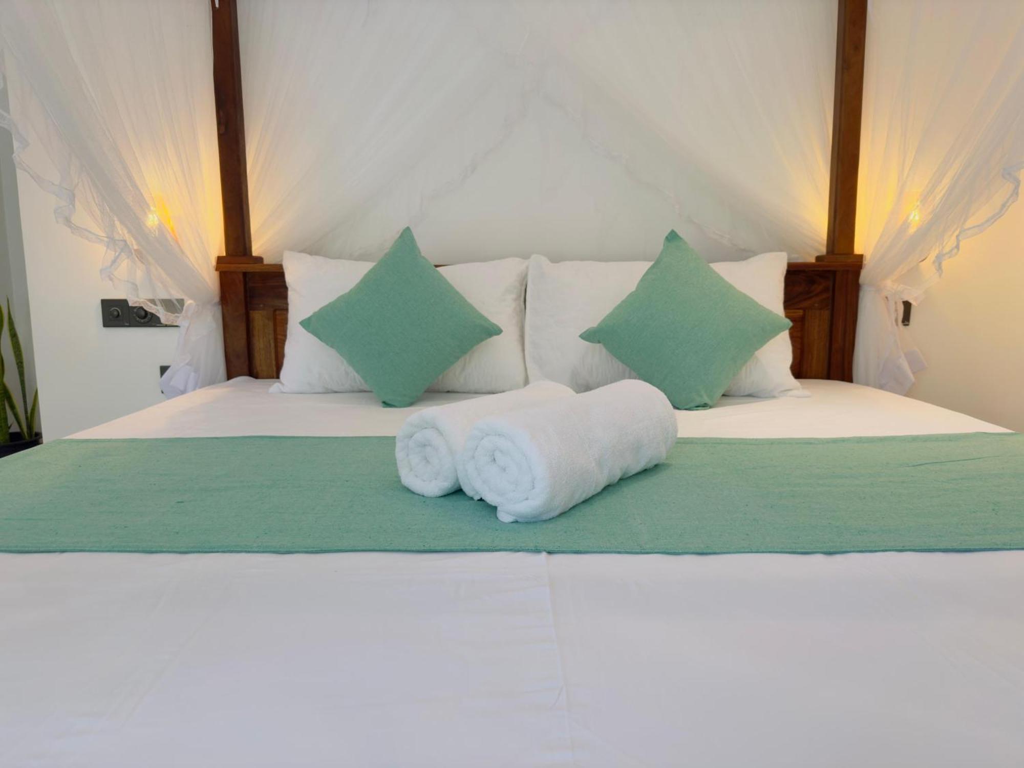 New Ocean Breeze Madiha Hotel Matara Luaran gambar