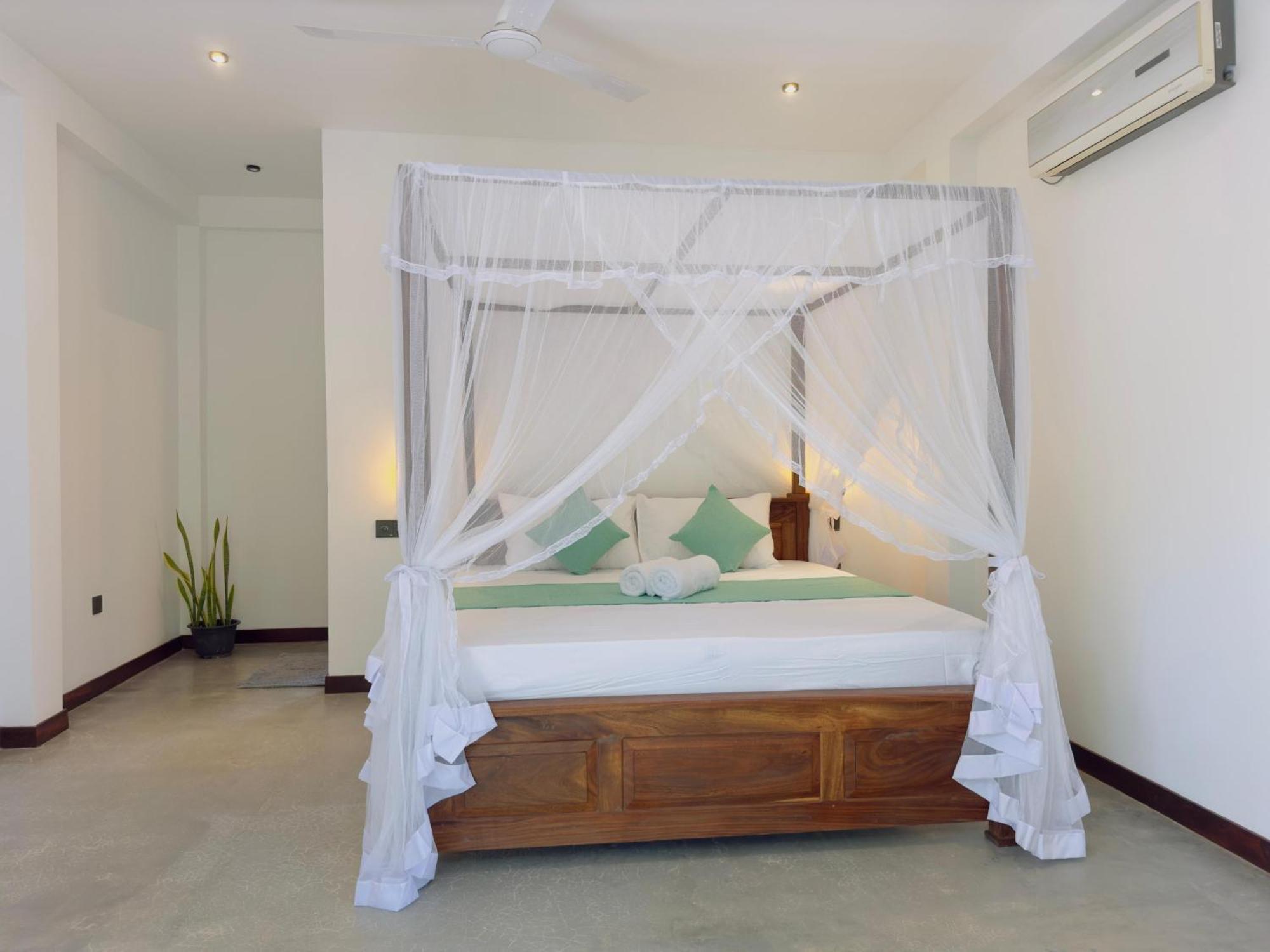New Ocean Breeze Madiha Hotel Matara Luaran gambar